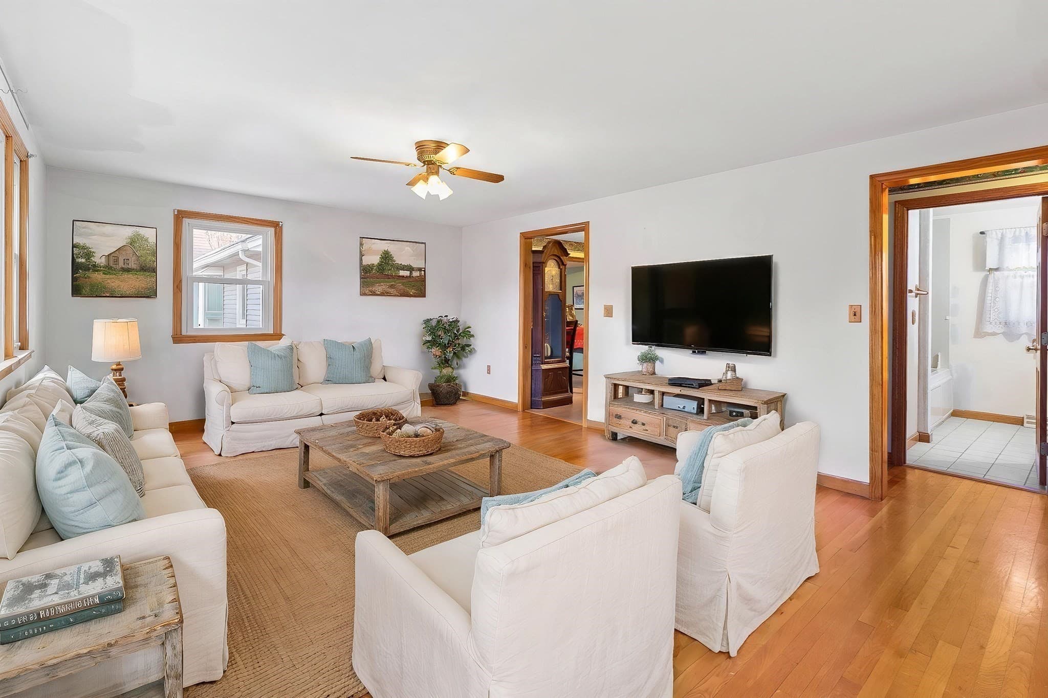 Single Family Residence at 6 Beatrice Rd, Beverly MA 01915, photo 8 of 37