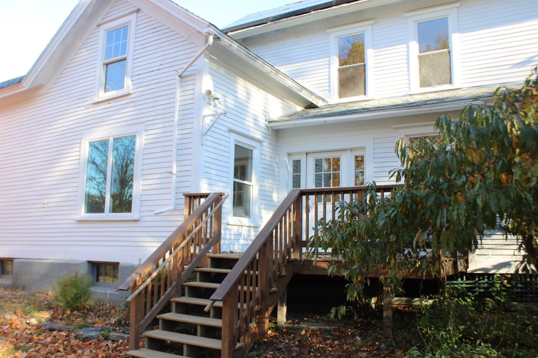 34 Moore St, Erving MA 01344