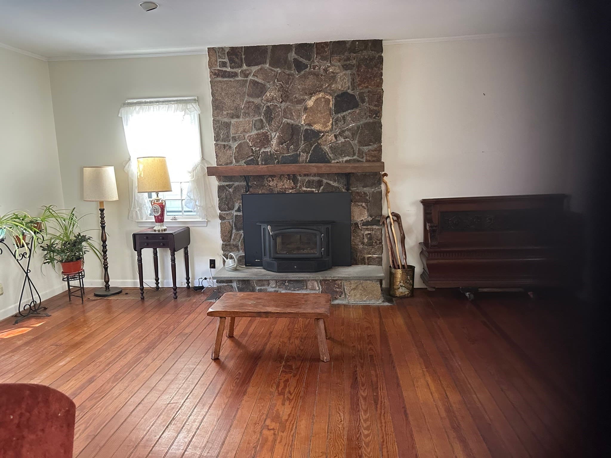 3 Family at 3 Highland Ave, Manchester MA 01944, photo 12 of 22