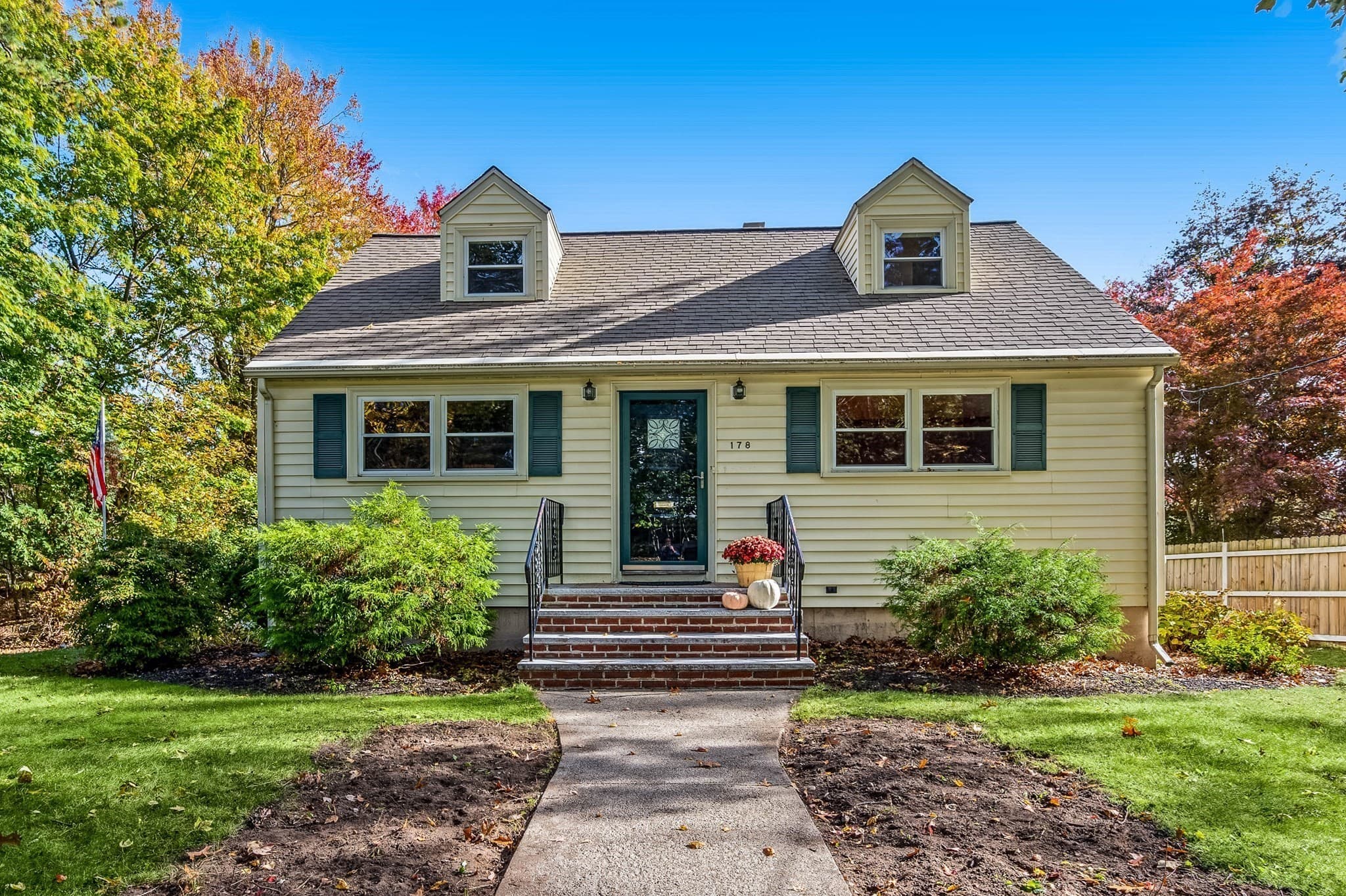 178 Central Ave, Dedham MA 02026