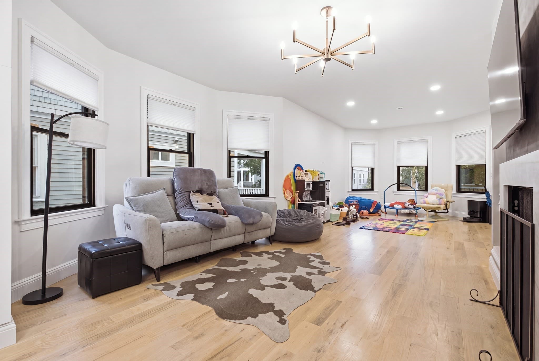 Single Family Residence at 16 Boston Ave, Somerville MA 02144, photo 8 of 31