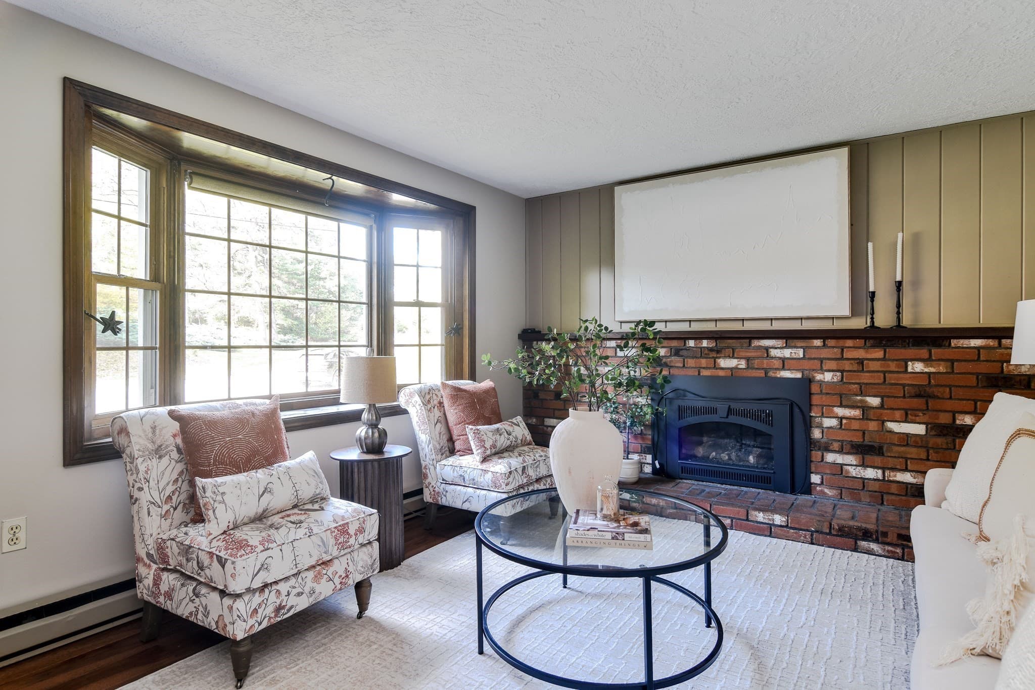 Single Family Residence at 28 Anthony Road, Hopedale MA 01747, photo 5 of 32
