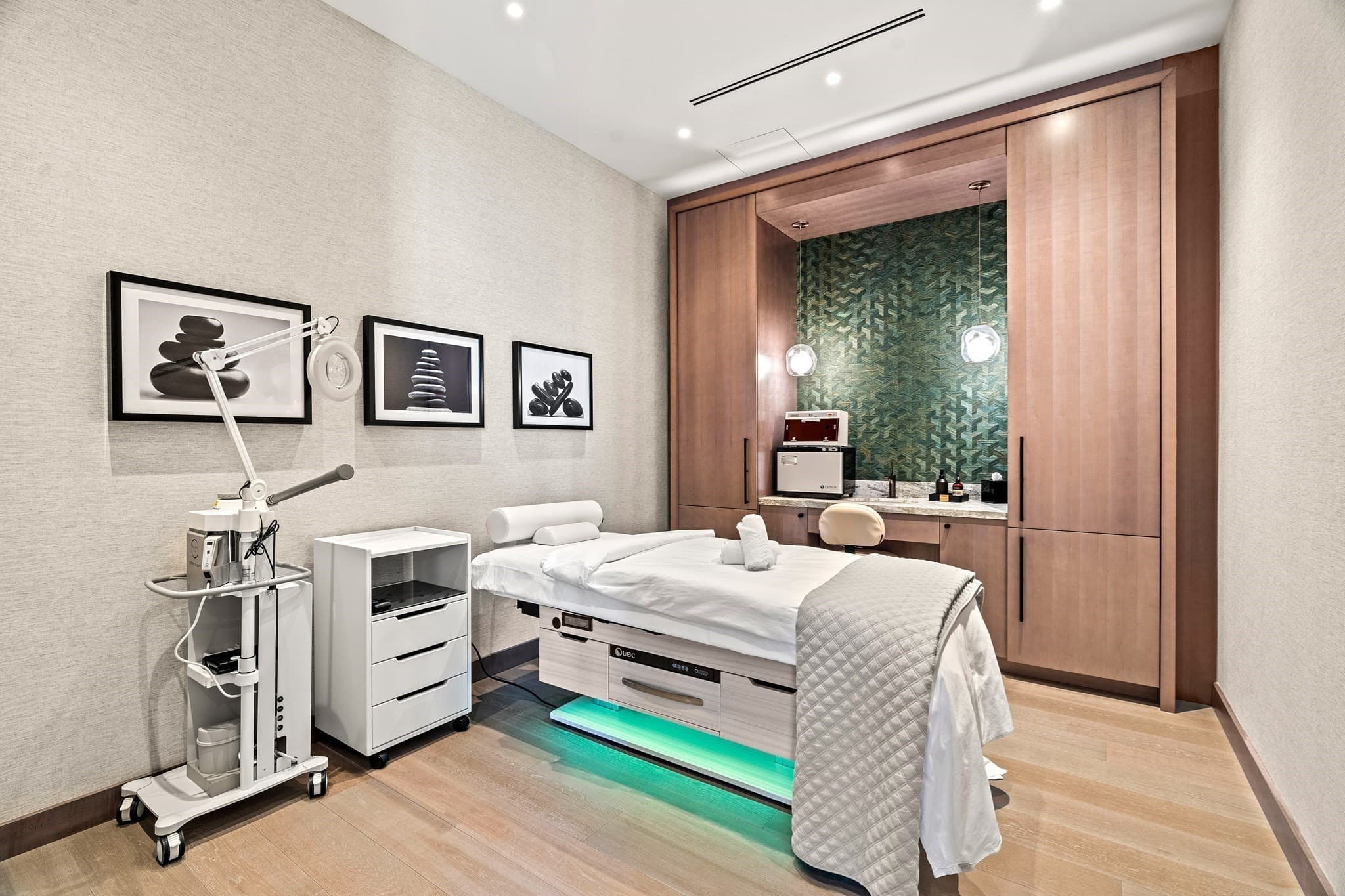 Condominium at 682 Atlantic Avenue # 3706, Boston MA 02110, photo 17 of 17