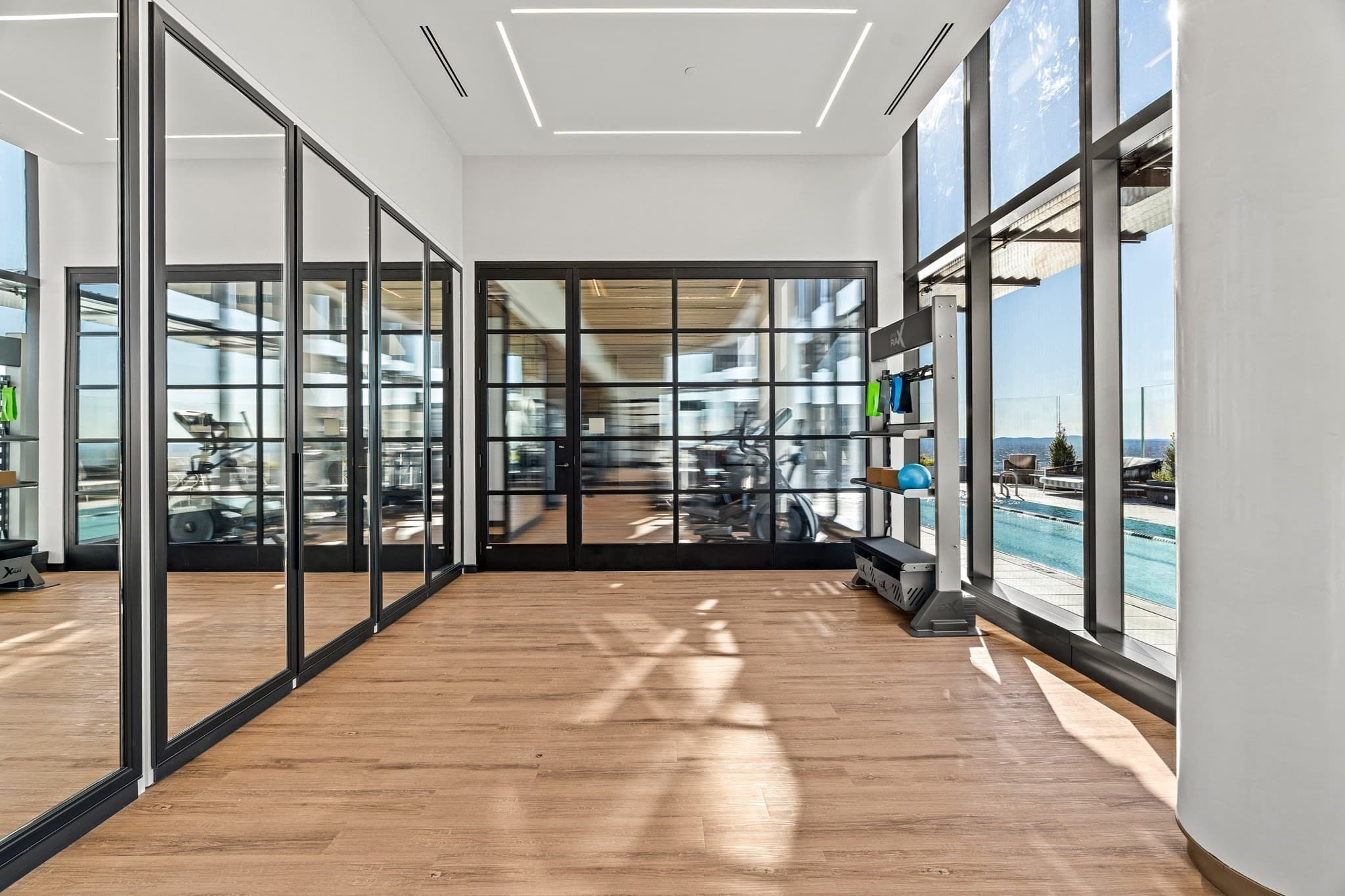 Condominium at 682 Atlantic Avenue # 3706, Boston MA 02110, photo 15 of 17