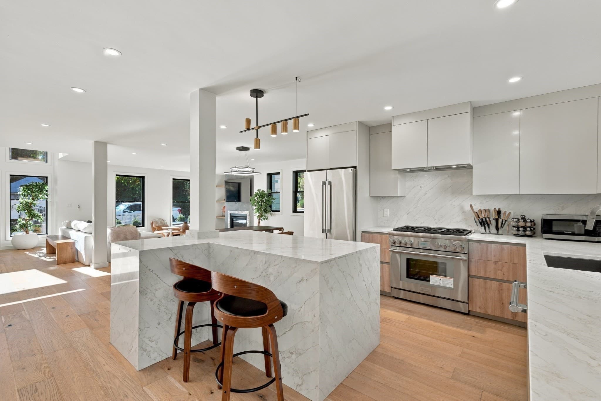 Single Family Residence at 8 Noanett Rd, Needham MA 02494, photo 5 of 31