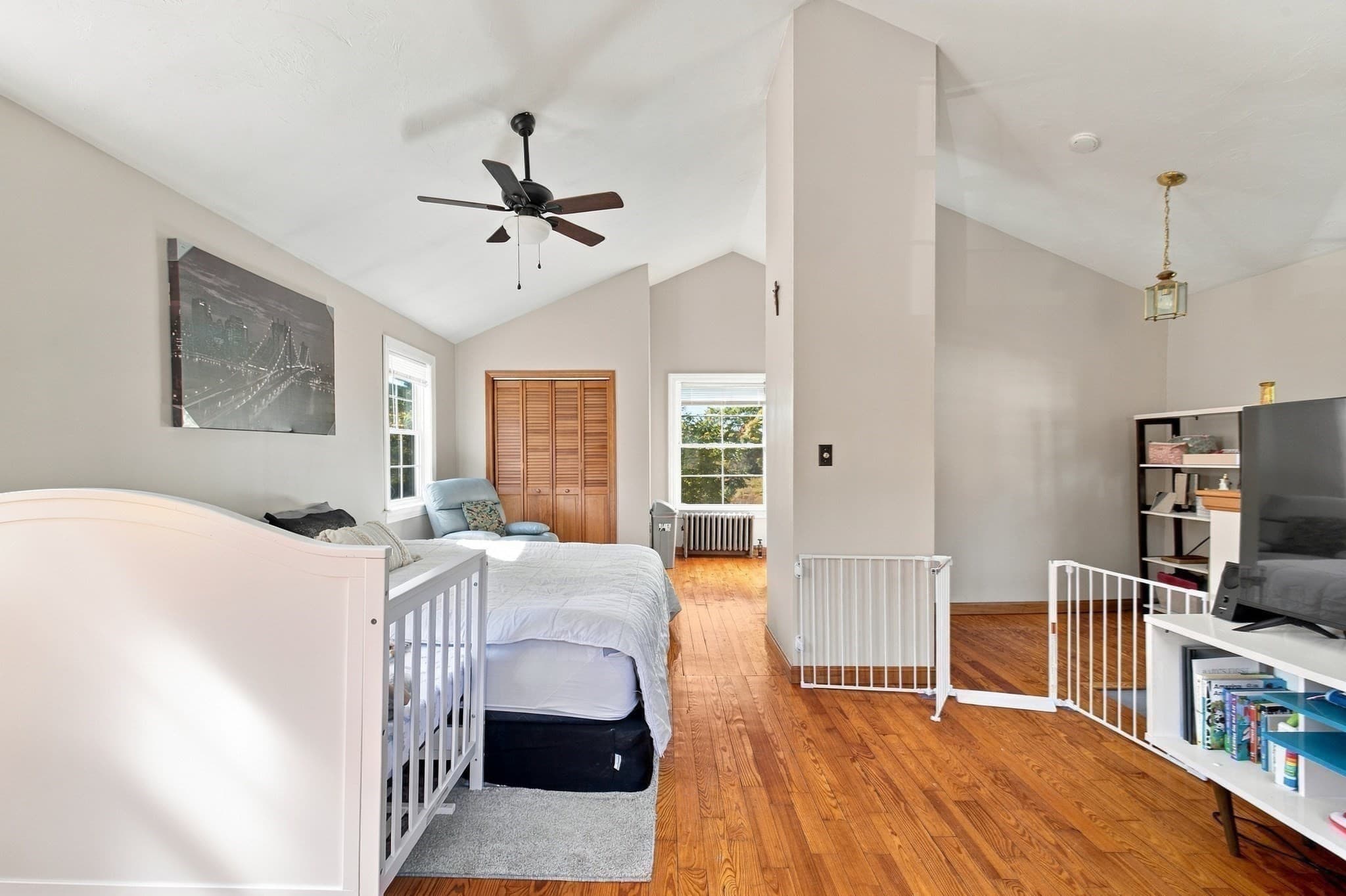Single Family Residence at 5 Red Ln, Taunton MA 02718, photo 9 of 37