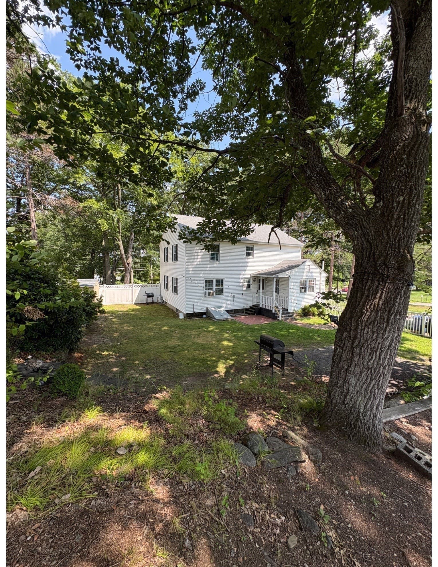 Single Family Residence at 485 Central Street, Leominster MA 01453, photo 3 of 24