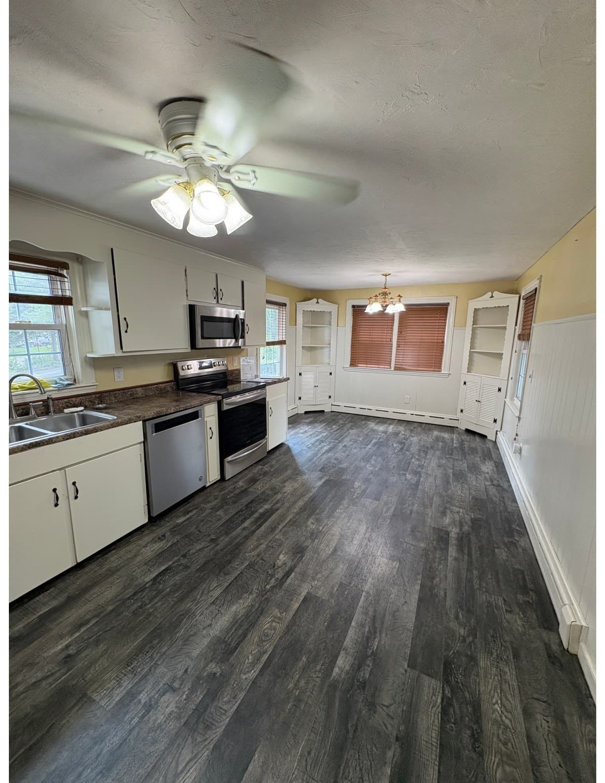 Single Family Residence at 485 Central Street, Leominster MA 01453, photo 8 of 24