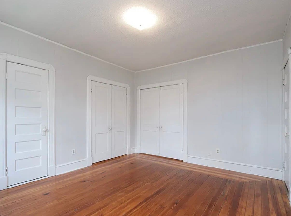 3 Family at 34 Nonotuck Ave, Chicopee MA 01013, photo 9 of 16