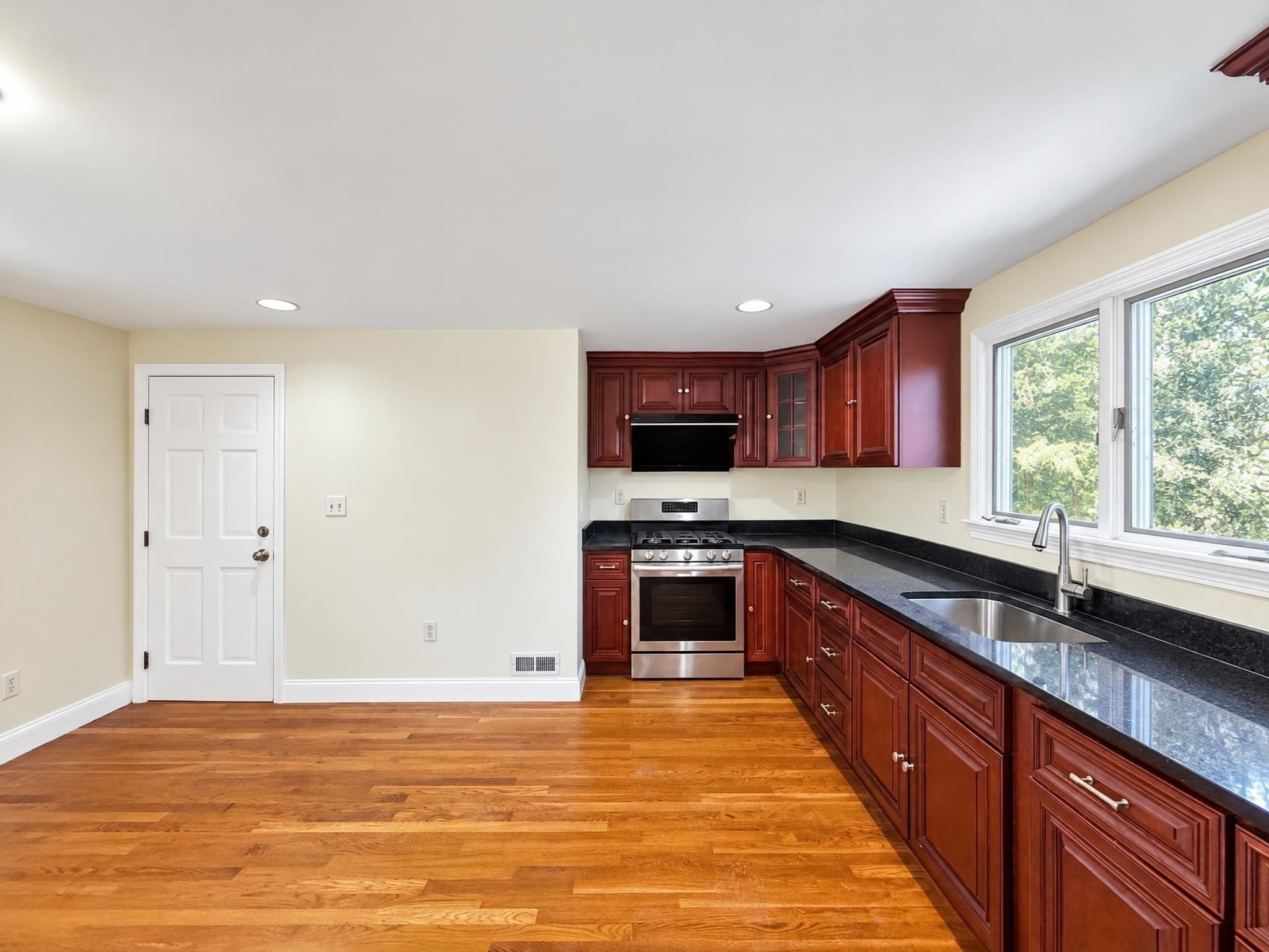 2 Family - 2 Units Up/Down at 485 Pleasant St, Malden MA 02148, photo 20 of 40