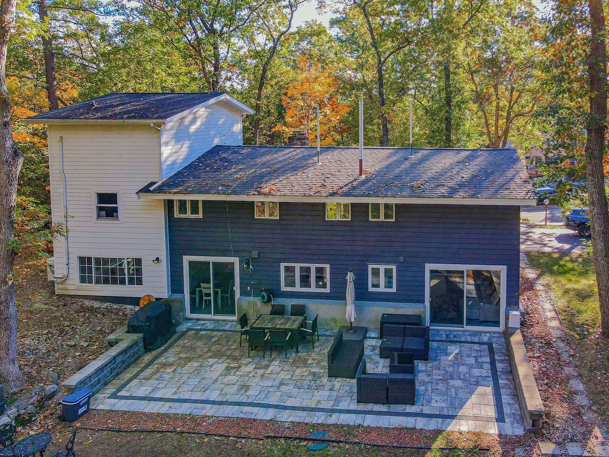 Single Family Residence at 6 Aqueduct Rd, Wayland MA 01778, photo 2 of 39