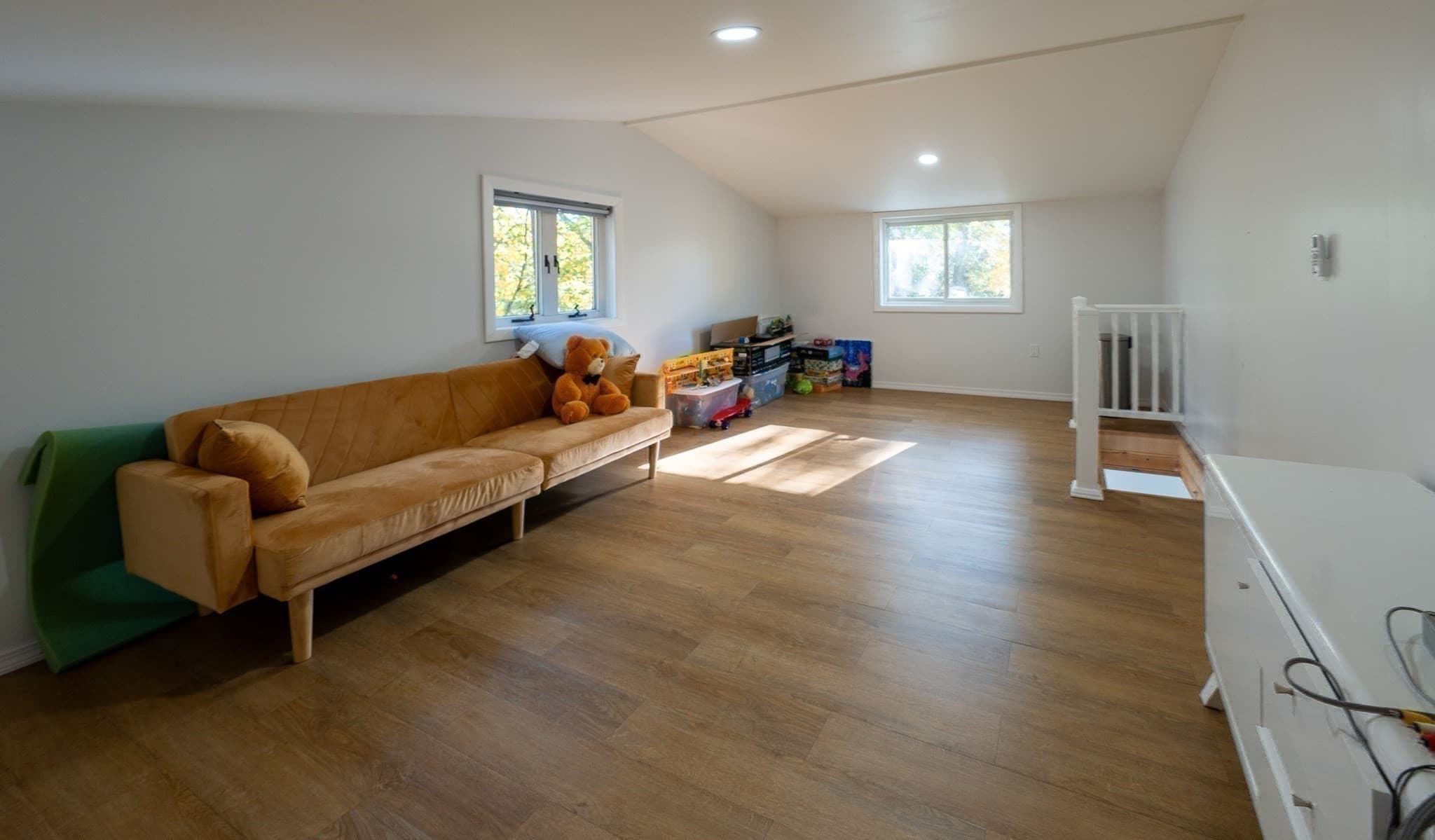 Single Family Residence at 6 Aqueduct Rd, Wayland MA 01778, photo 17 of 39
