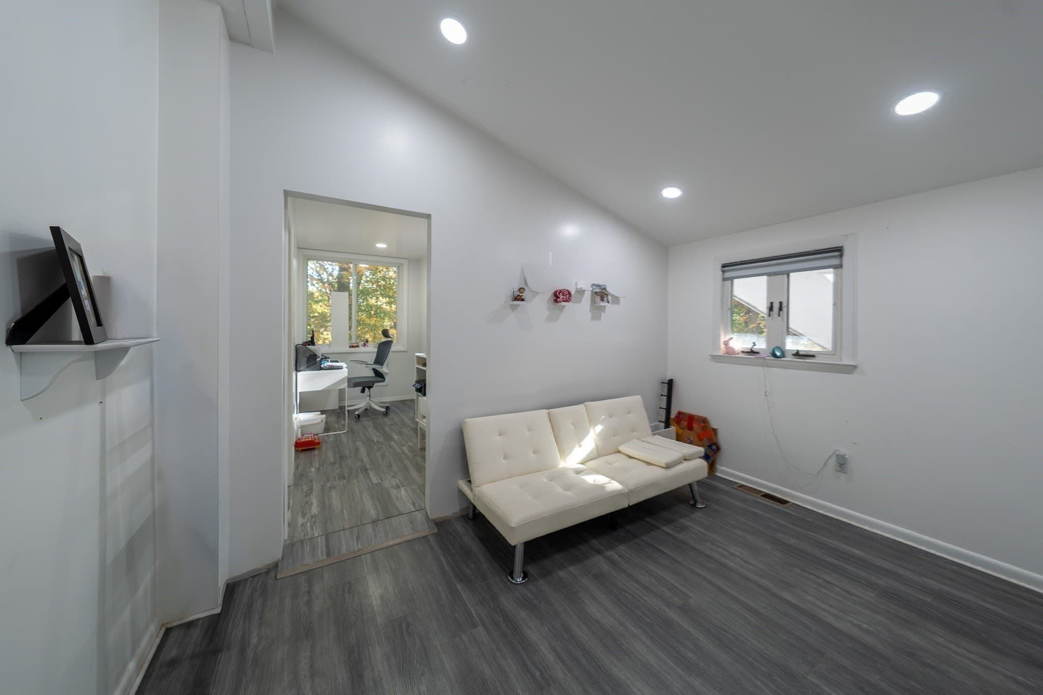 Single Family Residence at 6 Aqueduct Rd, Wayland MA 01778, photo 20 of 39