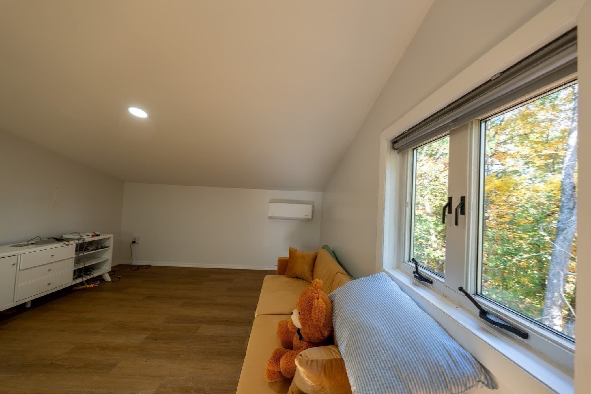 Single Family Residence at 6 Aqueduct Rd, Wayland MA 01778, photo 18 of 39