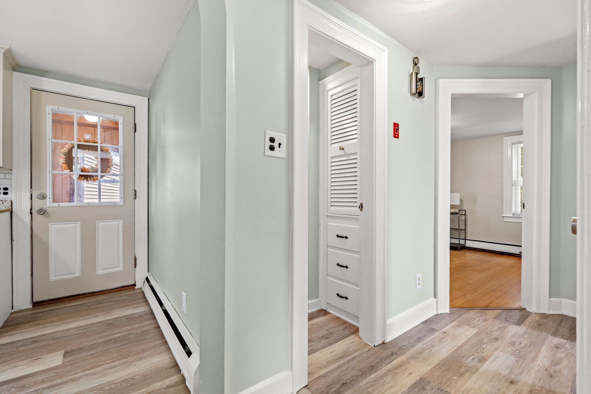 Single Family Residence at 97 Pinckney St, Dracut MA 01826, photo 11 of 39