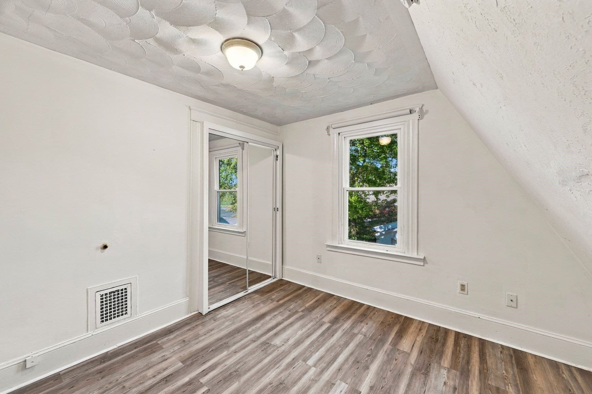 Single Family Residence at 40 Beaver St, Framingham MA 01702, photo 30 of 42