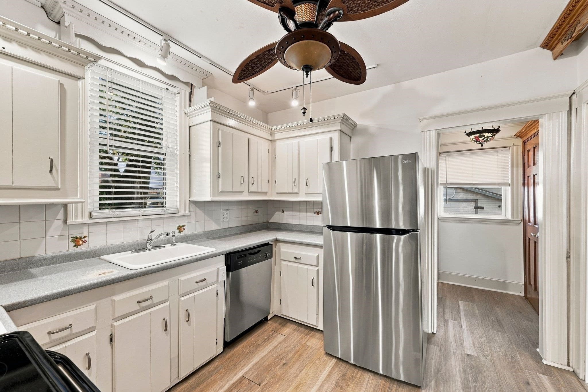 Single Family Residence at 40 Beaver St, Framingham MA 01702, photo 19 of 42