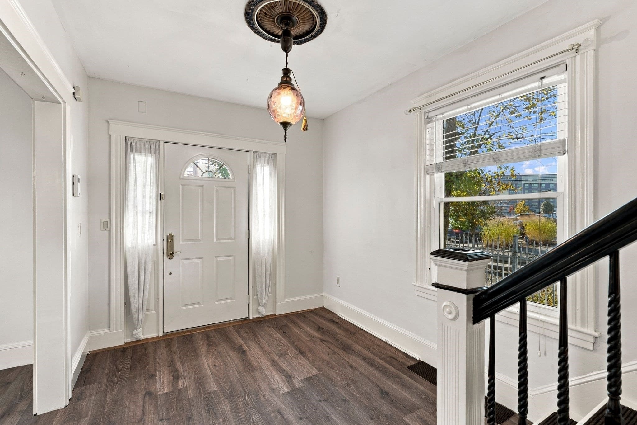 Single Family Residence at 40 Beaver St, Framingham MA 01702, photo 8 of 42