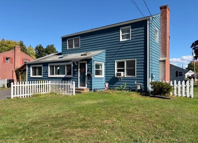 Single Family Residence at 374 Homestead Ave, Holyoke MA 01040, photo 2 of 36