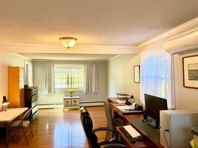 Single Family Residence at 374 Homestead Ave, Holyoke MA 01040, photo 17 of 36