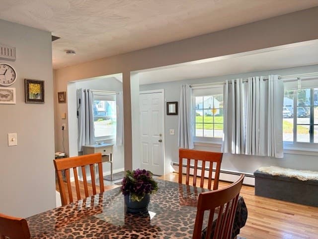 Single Family Residence at 374 Homestead Ave, Holyoke MA 01040, photo 9 of 36