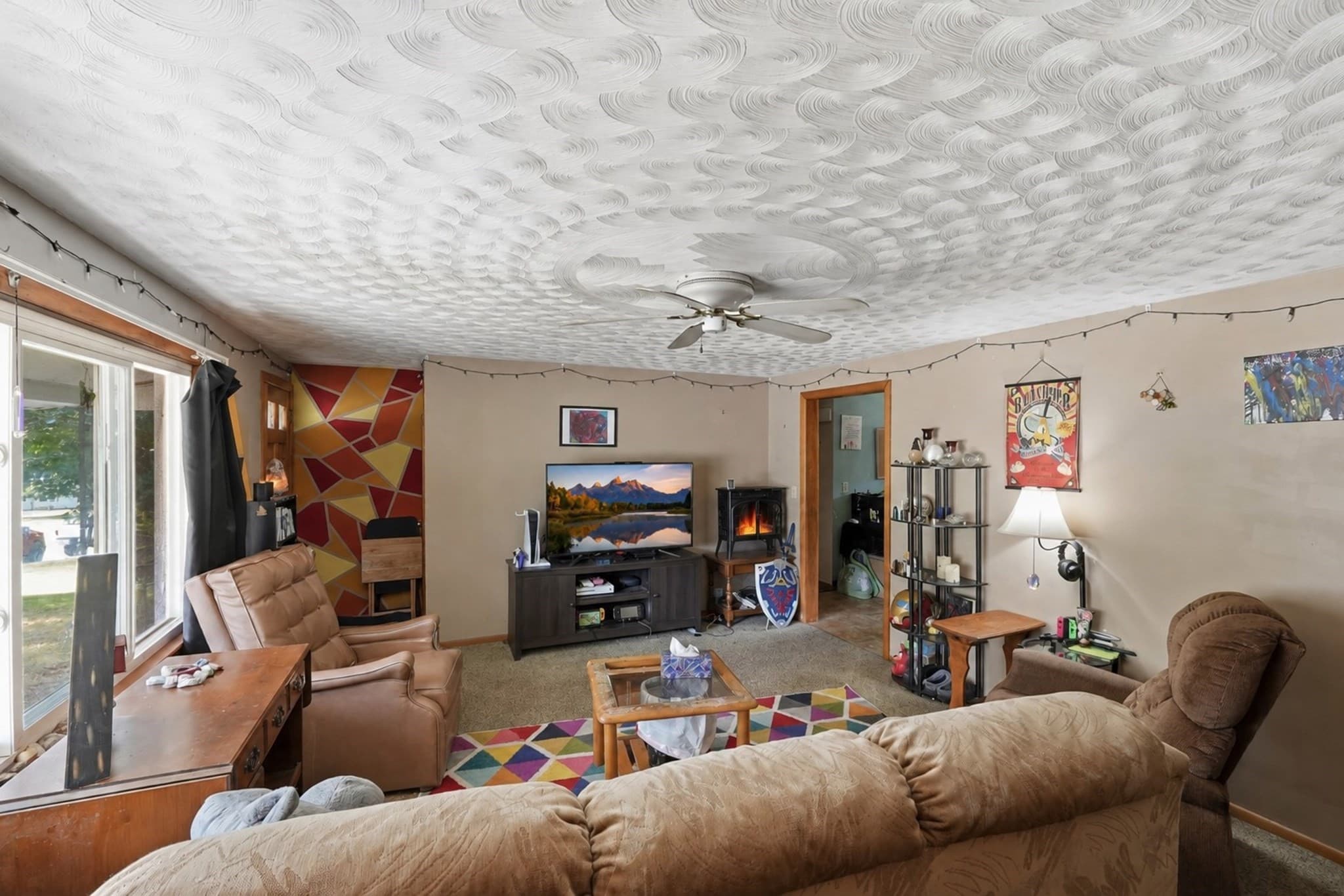 Single Family Residence at 8 Tanglewood Road, Leicester MA 01524, photo 15 of 34