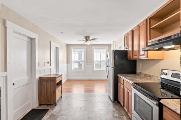 3 Family at 49 Abbott Street, Gardner MA 01440, photo 10 of 26
