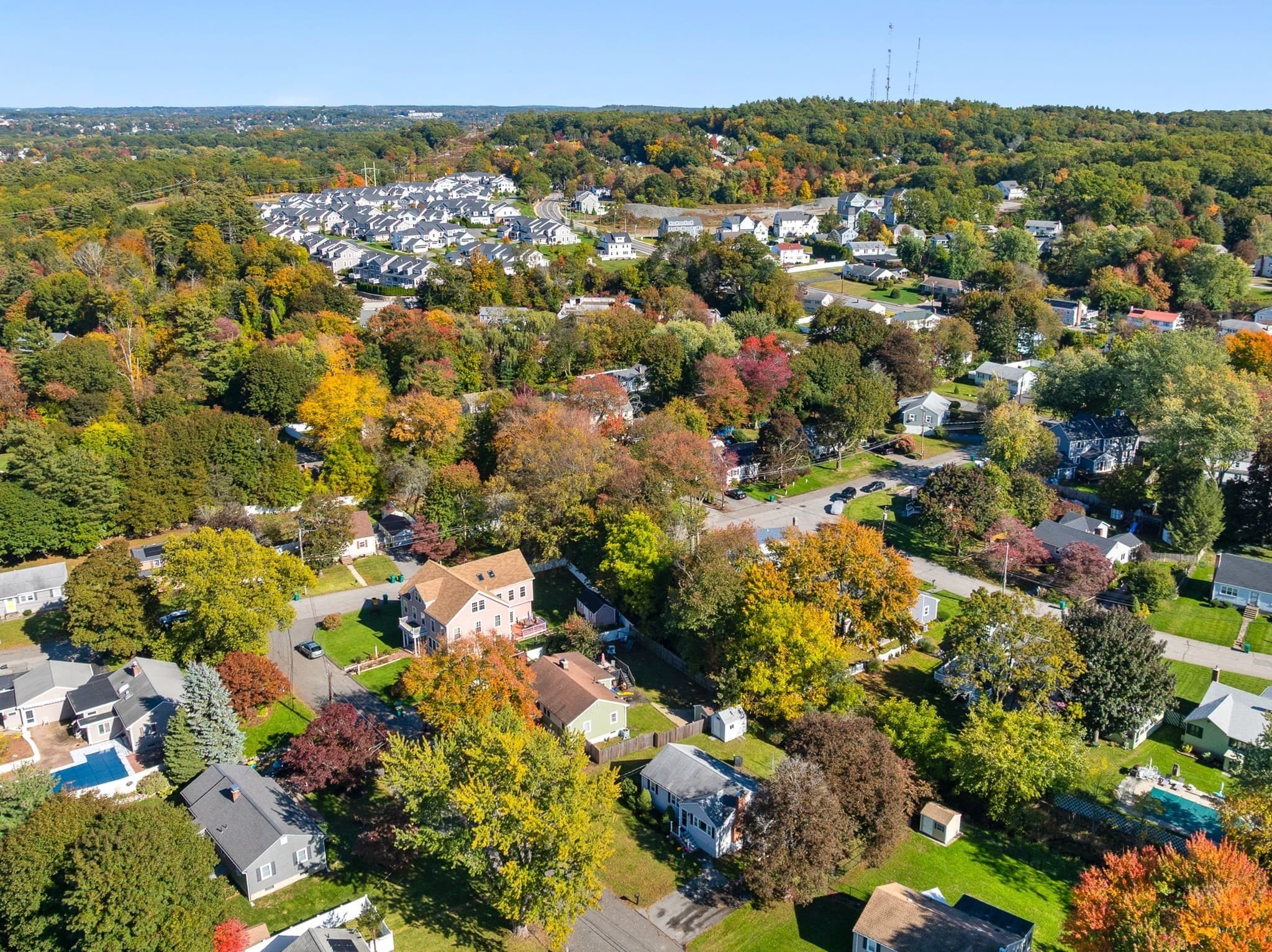 Single Family Residence at 15 Carson, Woburn MA 01801, photo 6 of 25