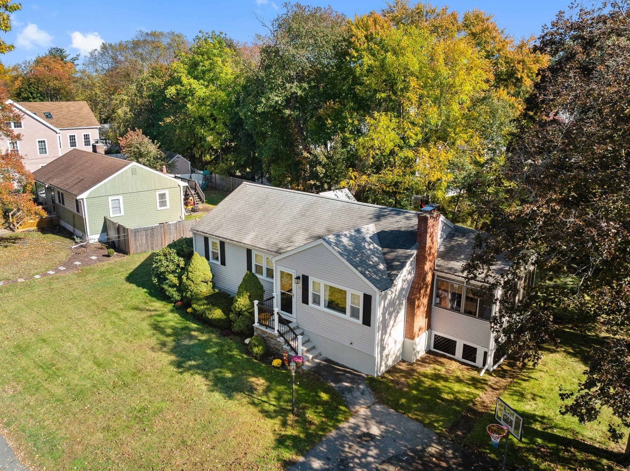 Single Family Residence at 15 Carson, Woburn MA 01801, photo 4 of 25