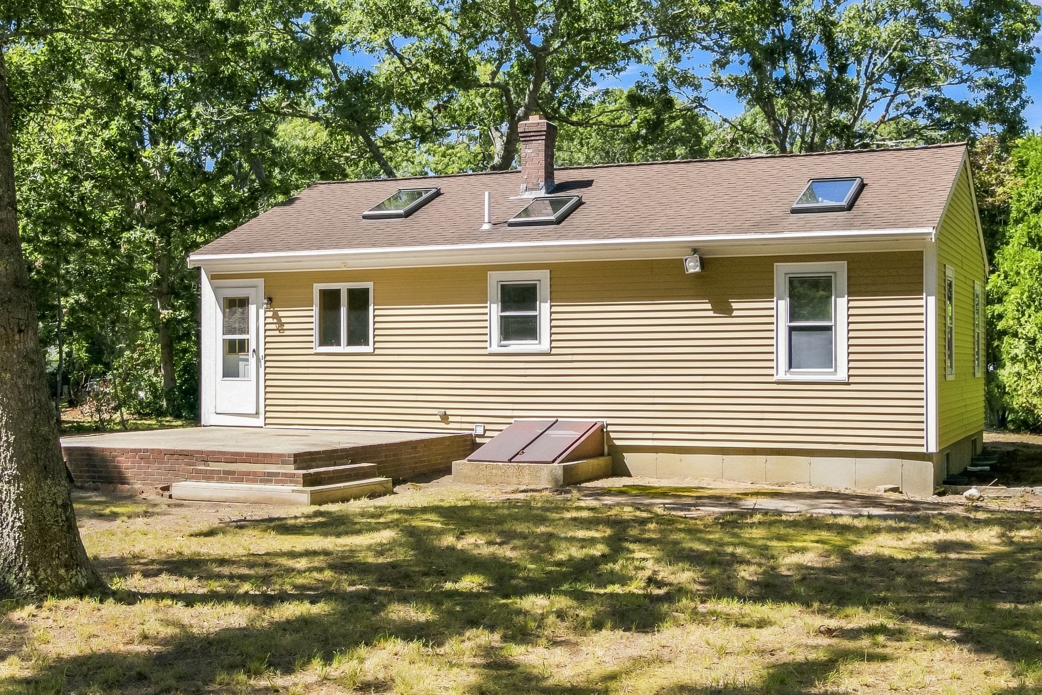 Single Family Residence at 123 Elain Ave, Falmouth MA 02536, photo 20 of 23