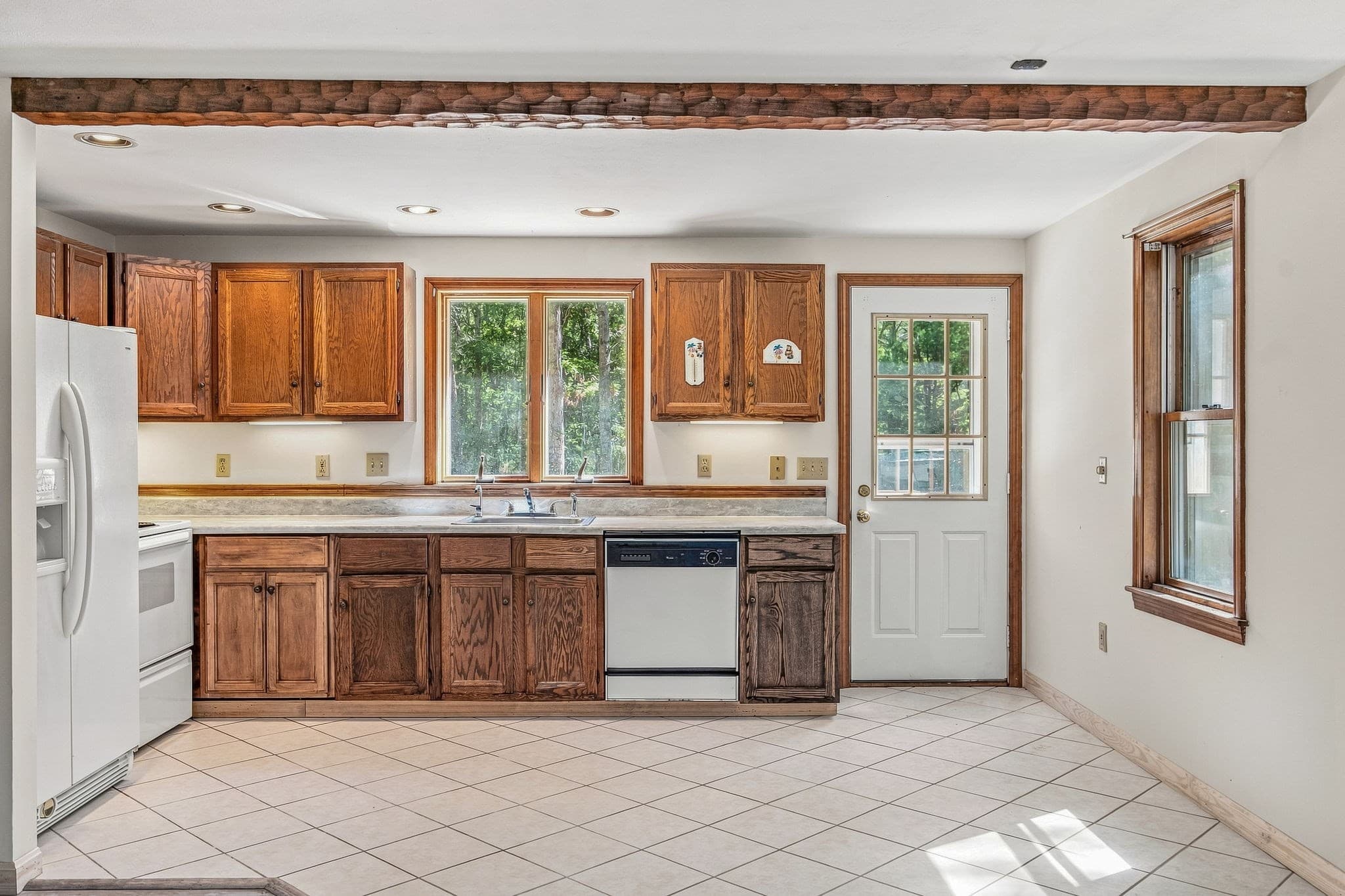 Single Family Residence at 123 Elain Ave, Falmouth MA 02536, photo 11 of 23