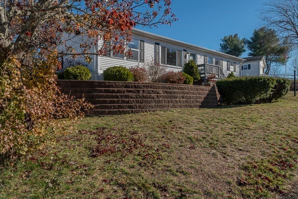 9 Headlands Dr, Plymouth MA 02360