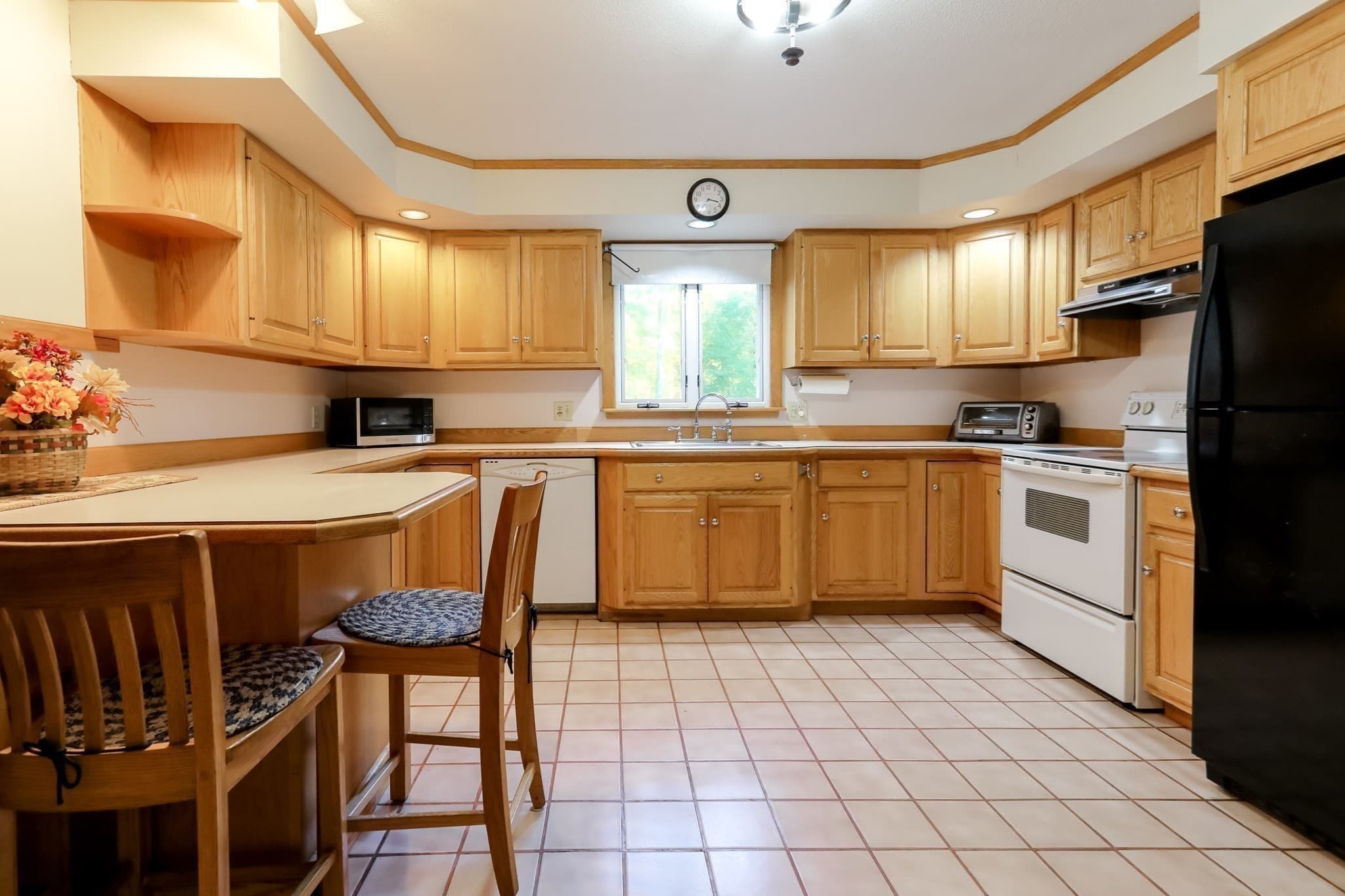 Single Family Residence at 404 Plain Road, Greenfield MA 01301, photo 16 of 35