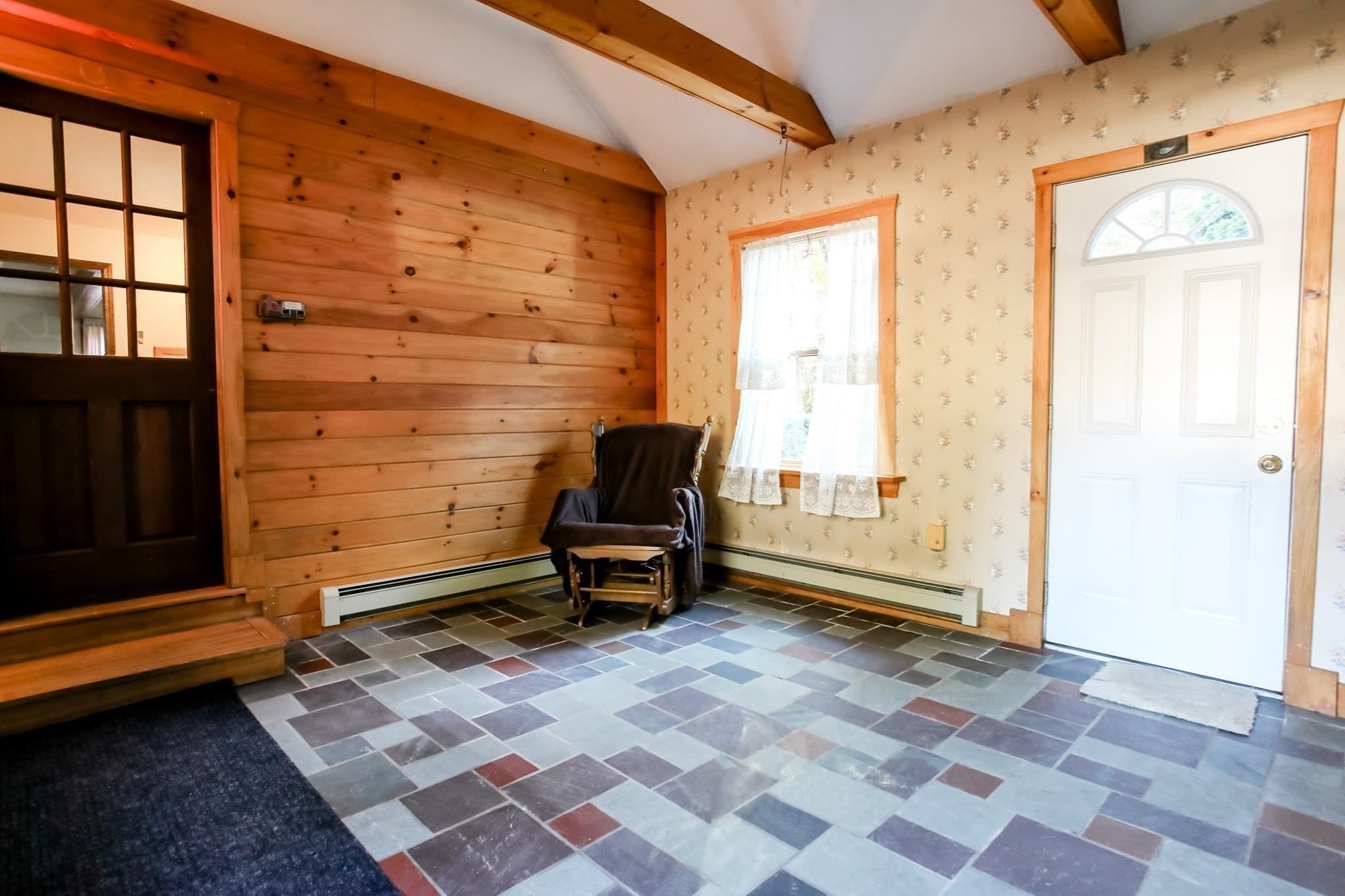 Single Family Residence at 404 Plain Road, Greenfield MA 01301, photo 14 of 35
