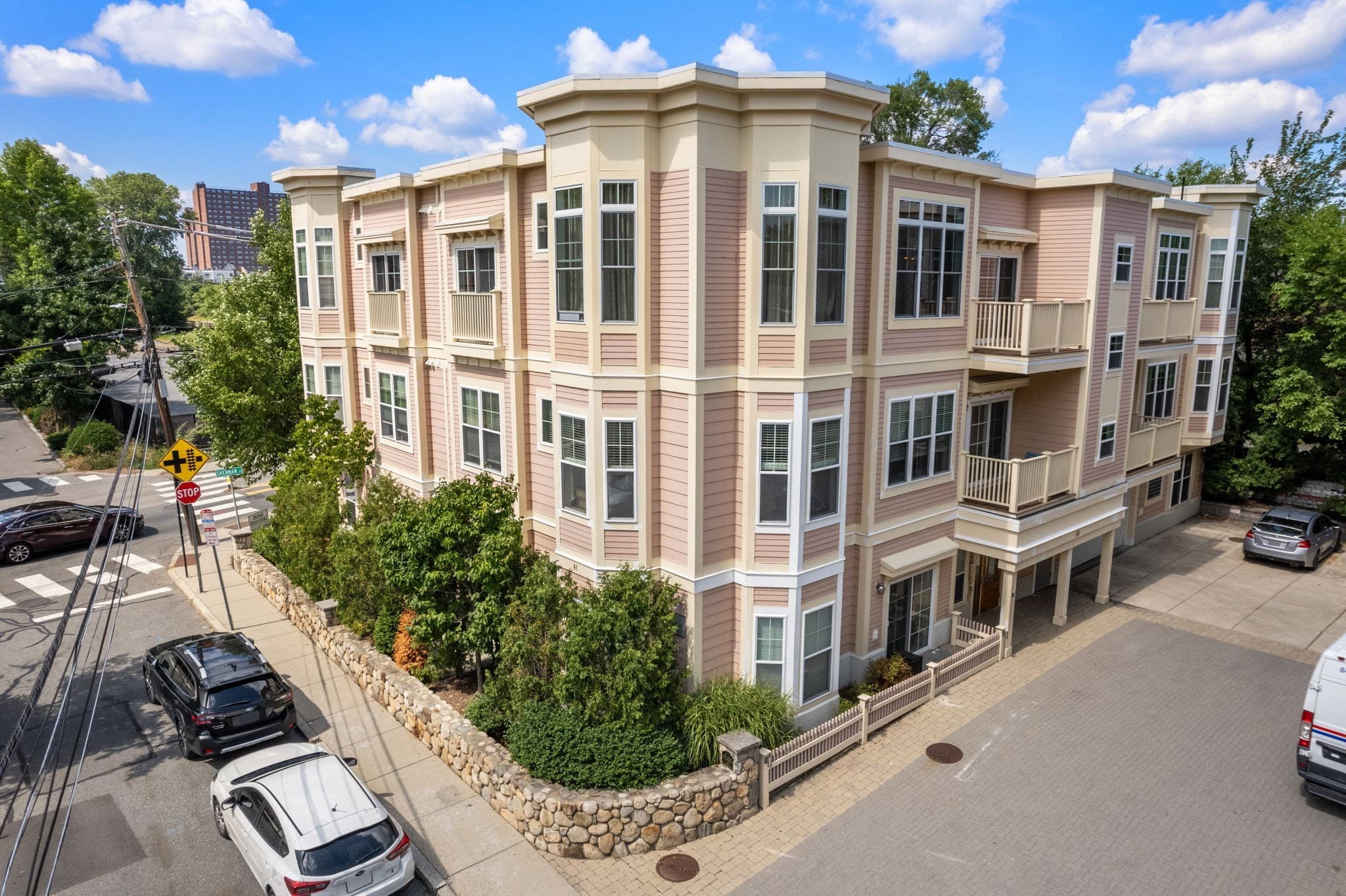 Condominium at 61 Bolton St # 102, Cambridge MA 02140, photo 19 of 19