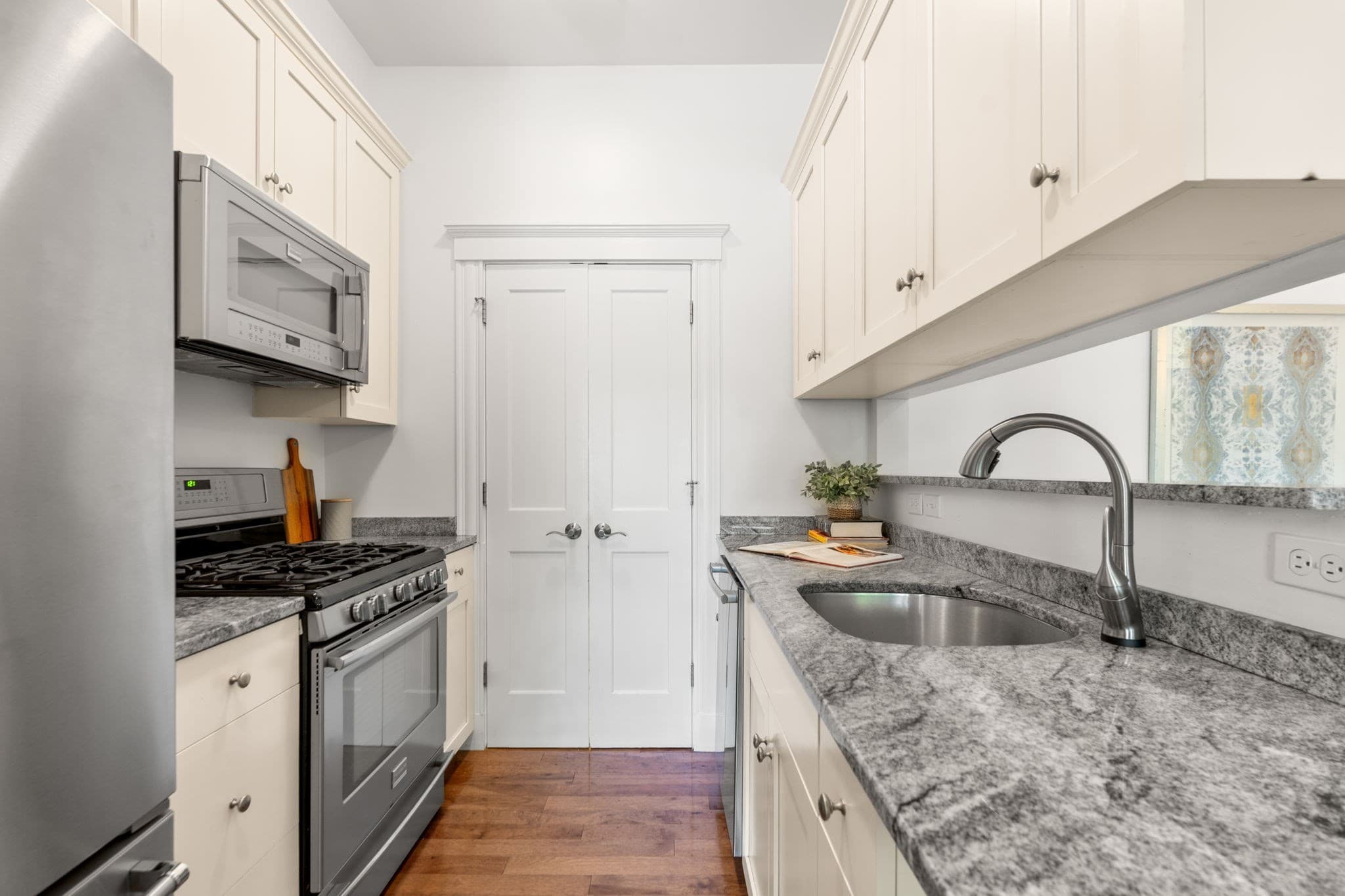 Condominium at 61 Bolton St # 102, Cambridge MA 02140, photo 8 of 19