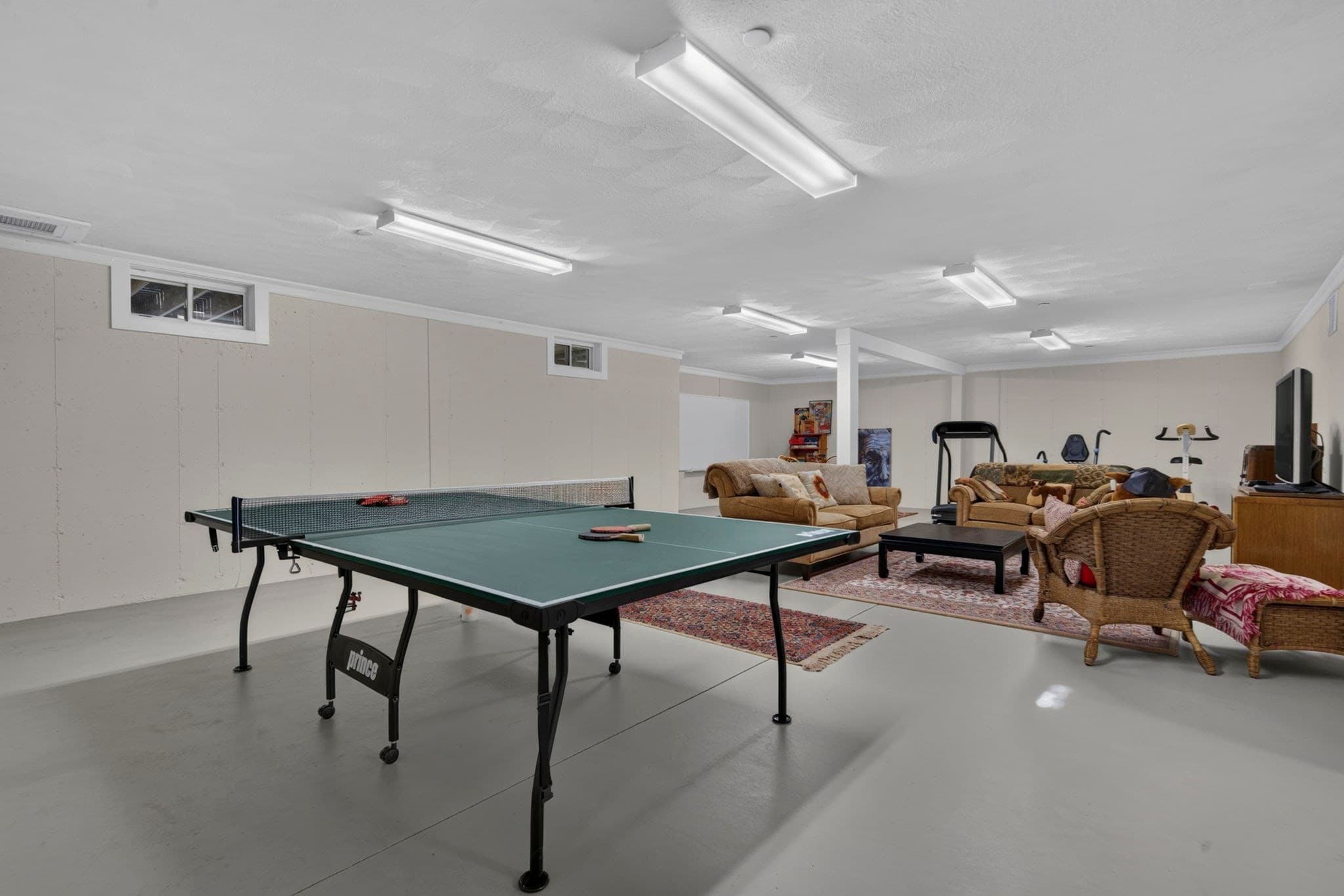 Condominium at 6 Heron Cir # A, Gloucester MA 01930, photo 22 of 38