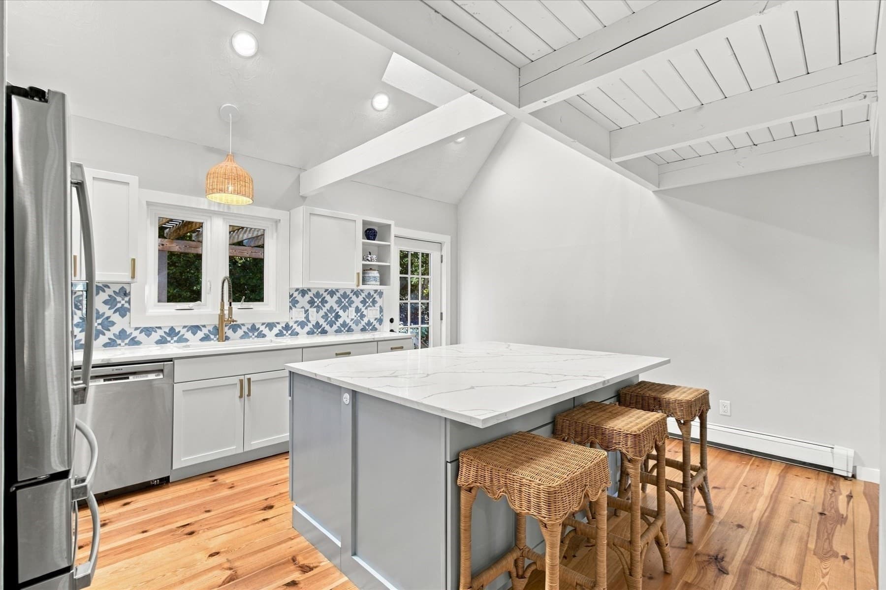 Single Family Residence at 15 Sheep Pasture Way, Sandwich MA 02537, photo 4 of 42