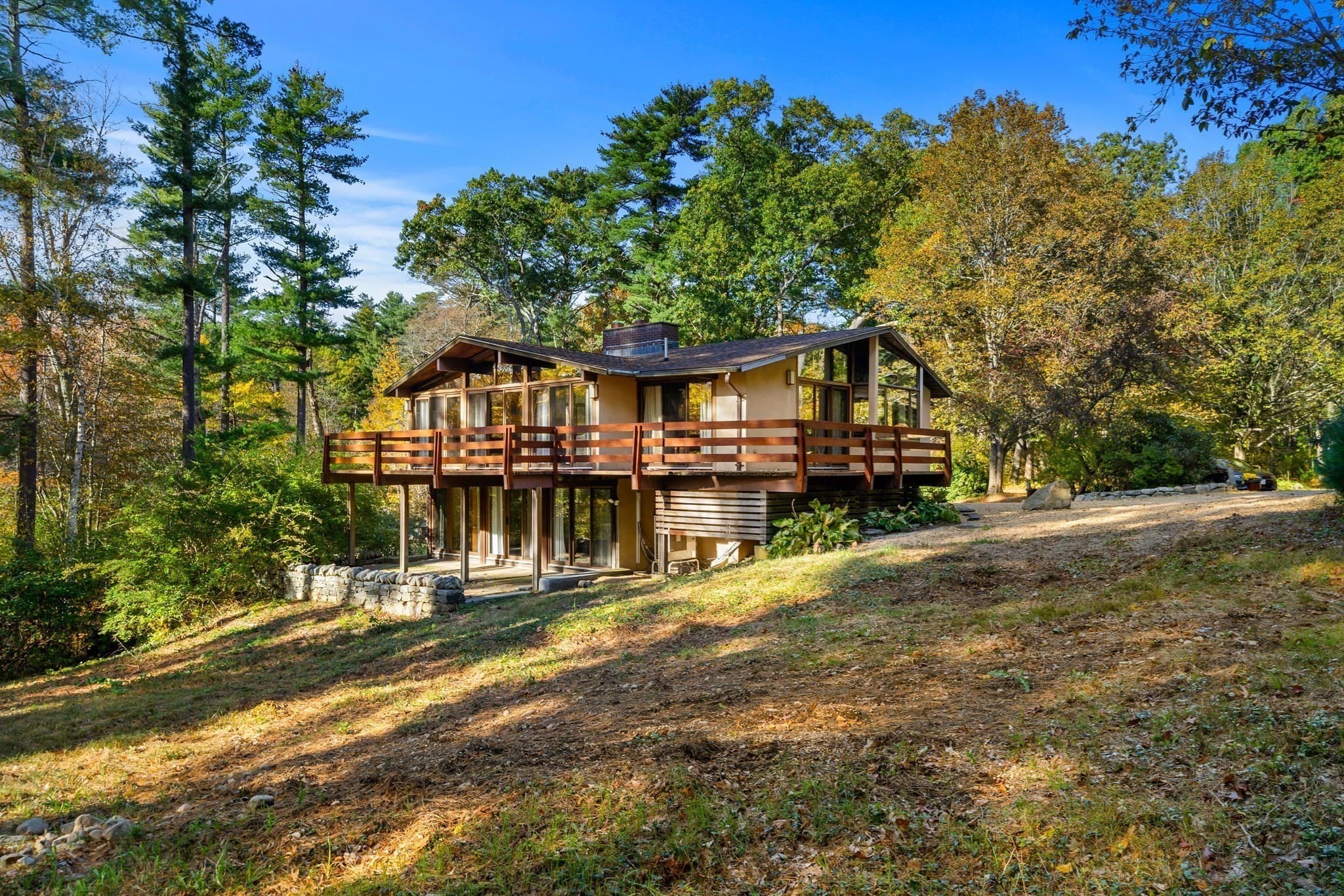 10 Don Byrne Way, Hamilton MA 01982