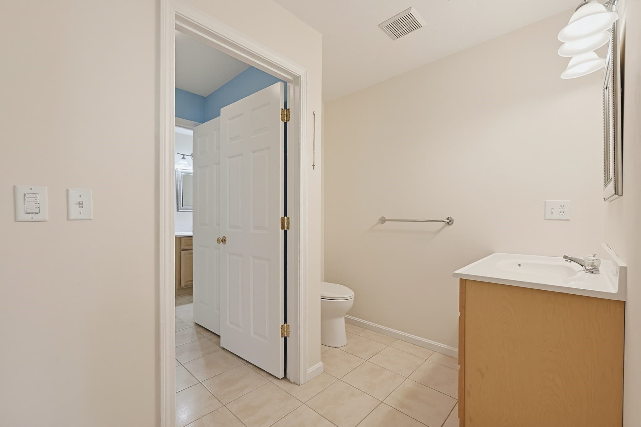 Condominium at 24 Ari's Way # 24, Milford MA 01757, photo 20 of 29