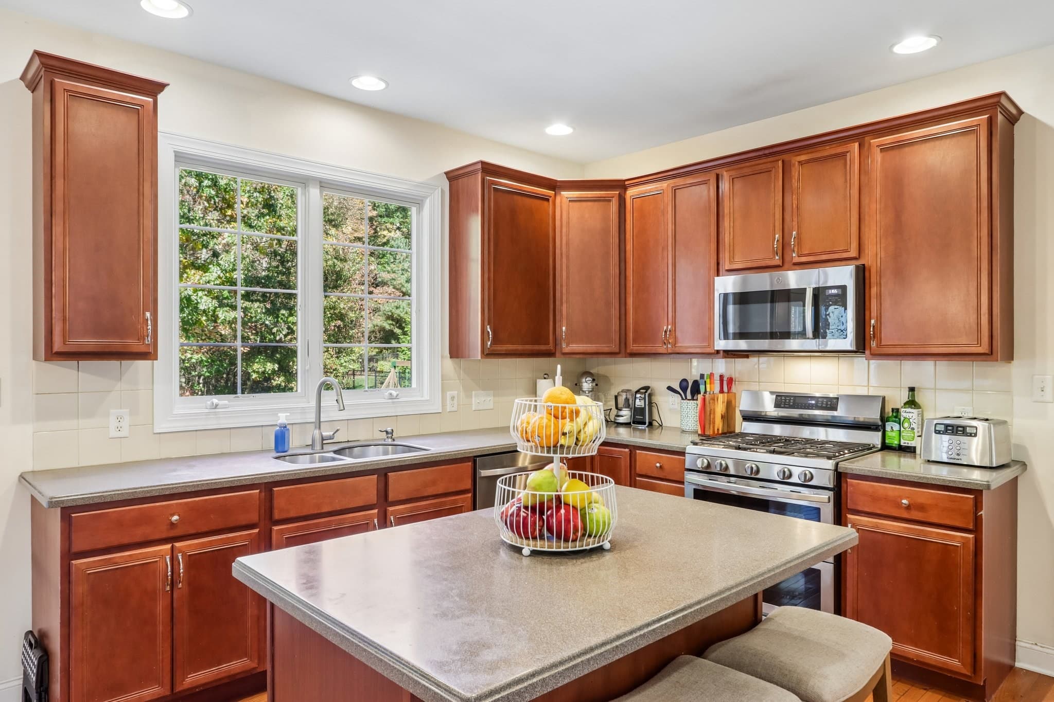 Single Family Residence at 67 Whitehall Way, Bellingham MA 02019, photo 3 of 42