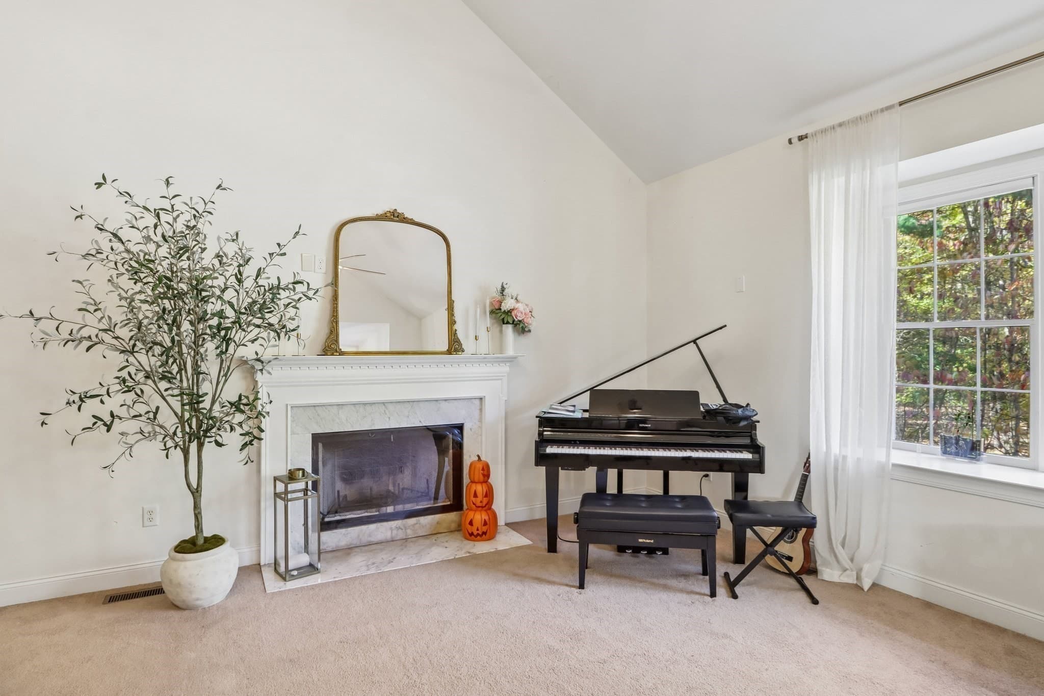 Single Family Residence at 67 Whitehall Way, Bellingham MA 02019, photo 18 of 42