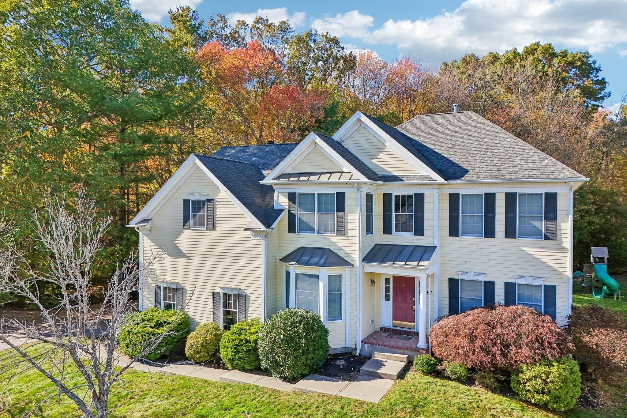 Single Family Residence at 67 Whitehall Way, Bellingham MA 02019, photo 8 of 42