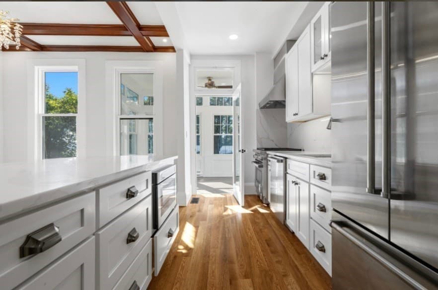 Single Family Residence at 58 Thomas Park, Boston MA 02127, photo 4 of 32
