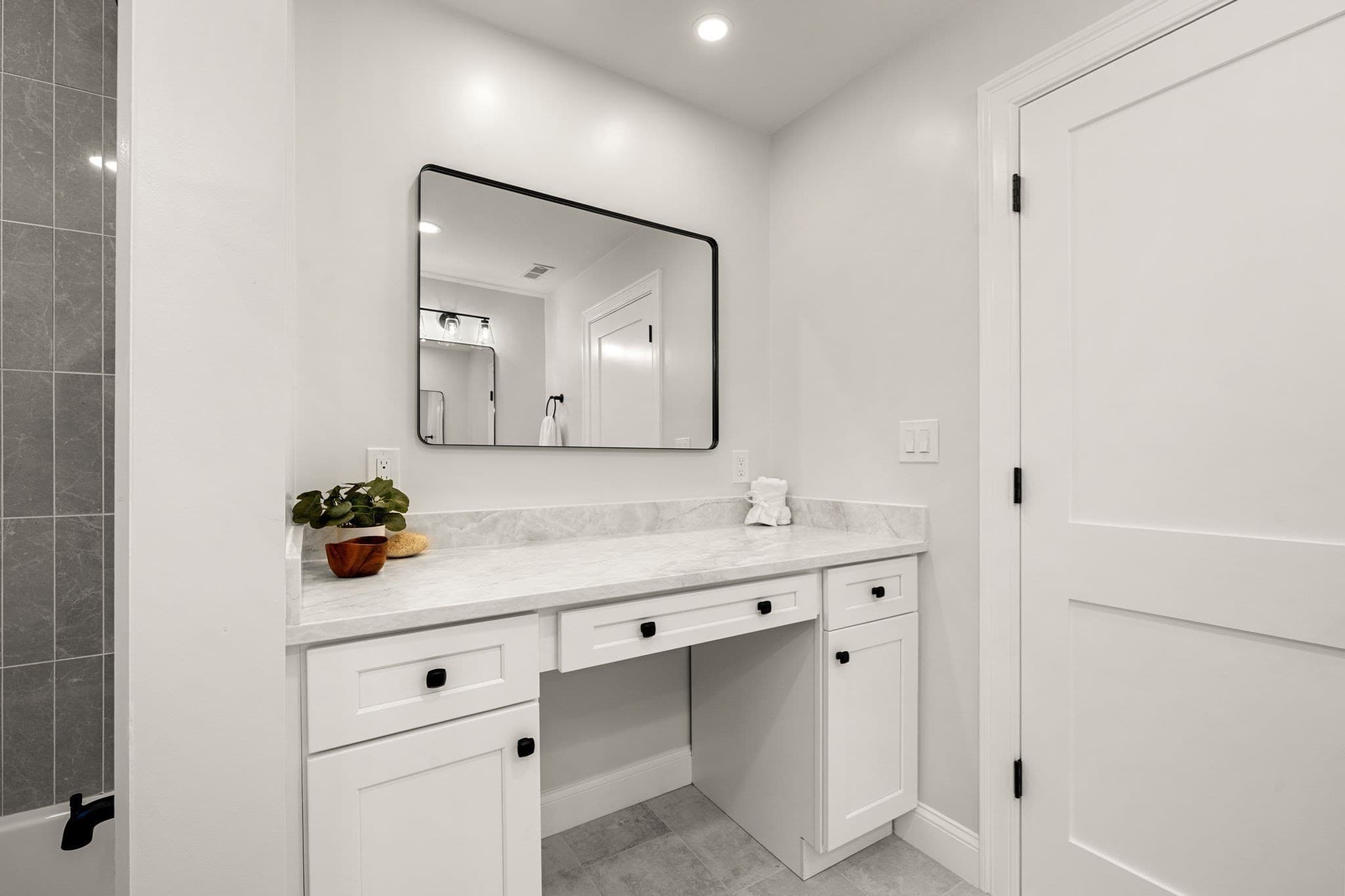 Single Family Residence at 5 Lee Avenue, Wilmington MA 01887, photo 23 of 41
