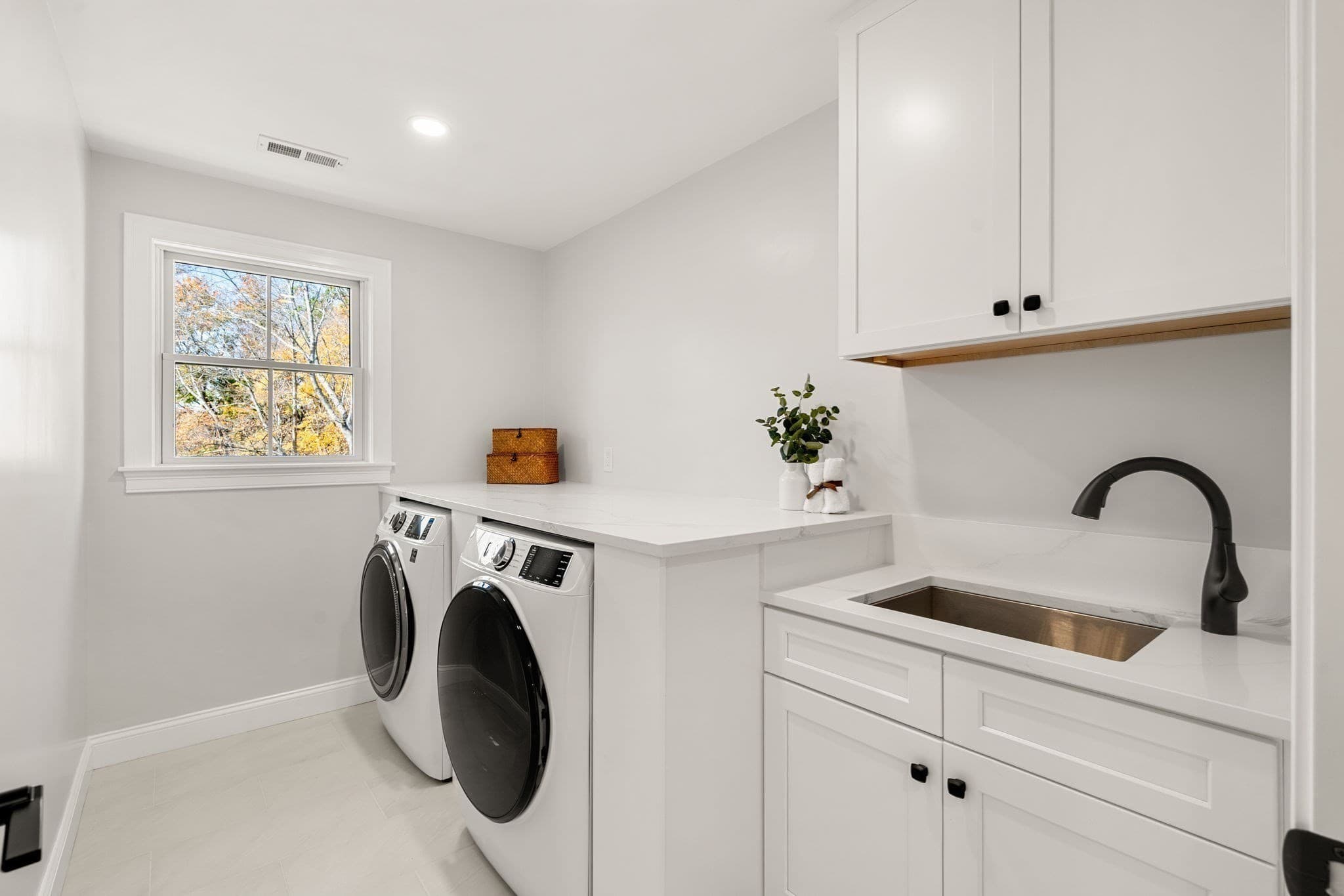 Single Family Residence at 5 Lee Avenue, Wilmington MA 01887, photo 24 of 41