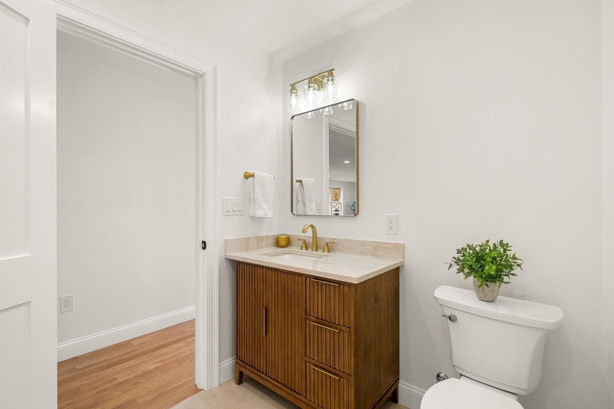 Single Family Residence at 5 Lee Avenue, Wilmington MA 01887, photo 14 of 41
