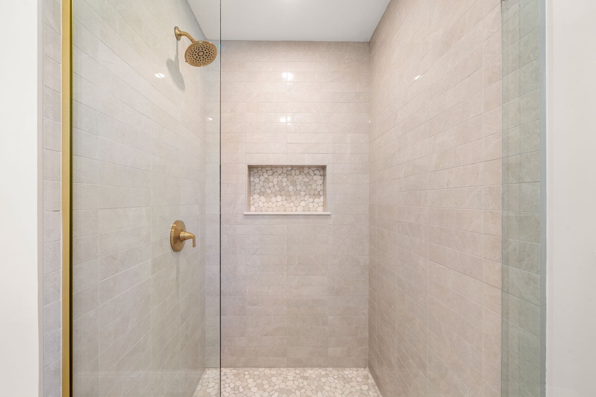 Single Family Residence at 5 Lee Avenue, Wilmington MA 01887, photo 15 of 41