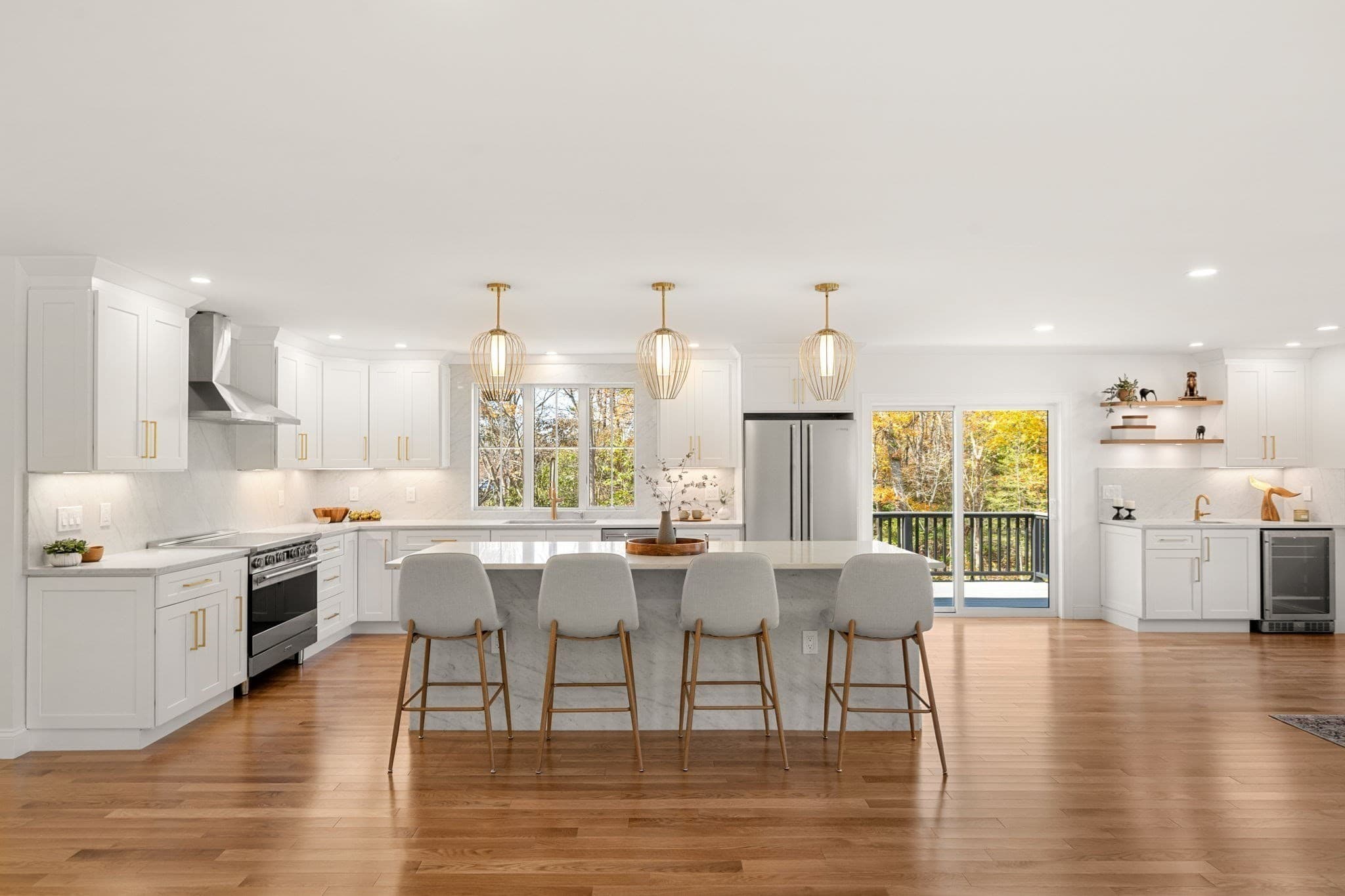 Single Family Residence at 5 Lee Avenue, Wilmington MA 01887, photo 4 of 41