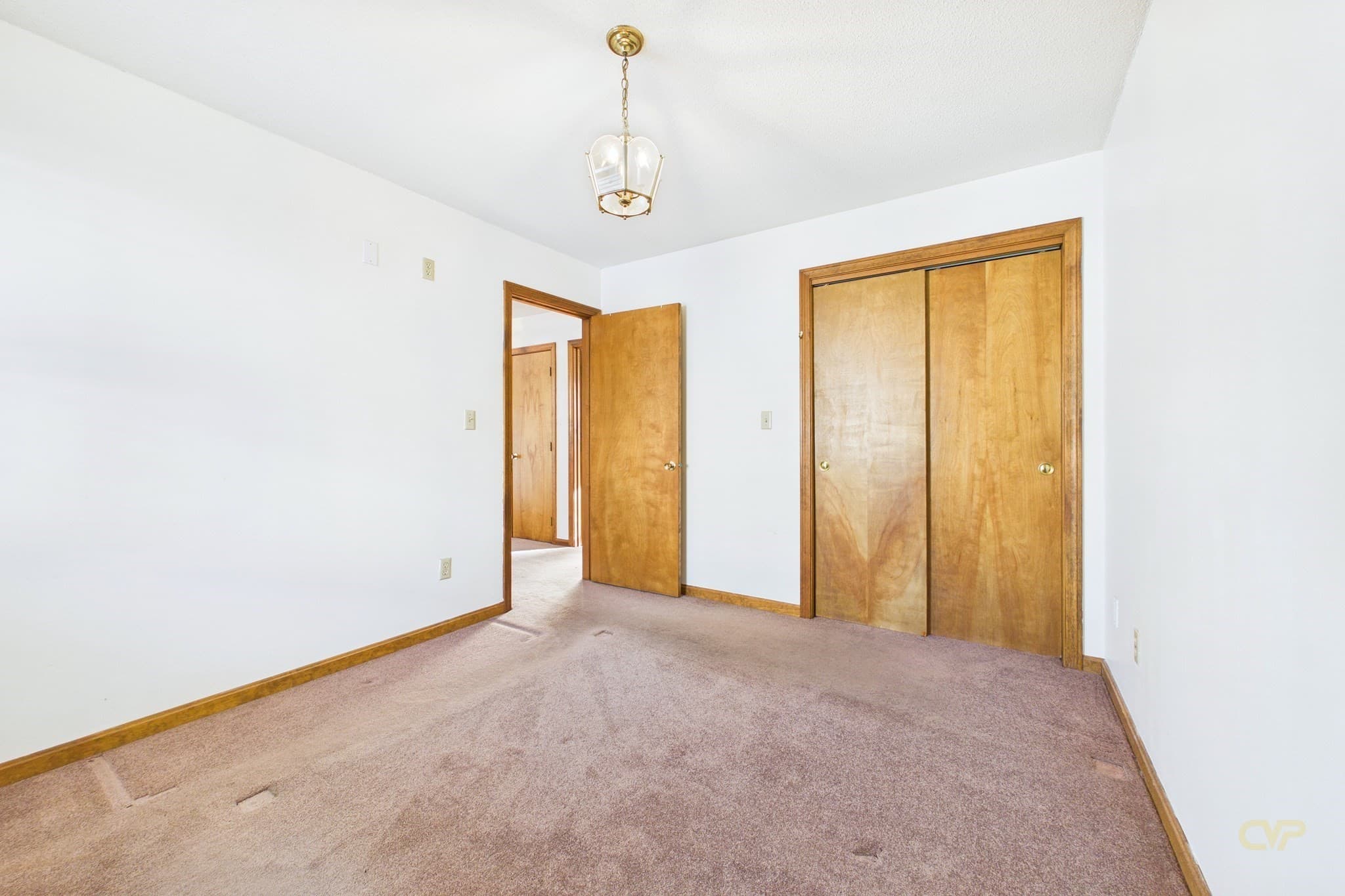 Single Family Residence at 91 Jenkins St, New Bedford MA 02740, photo 12 of 30